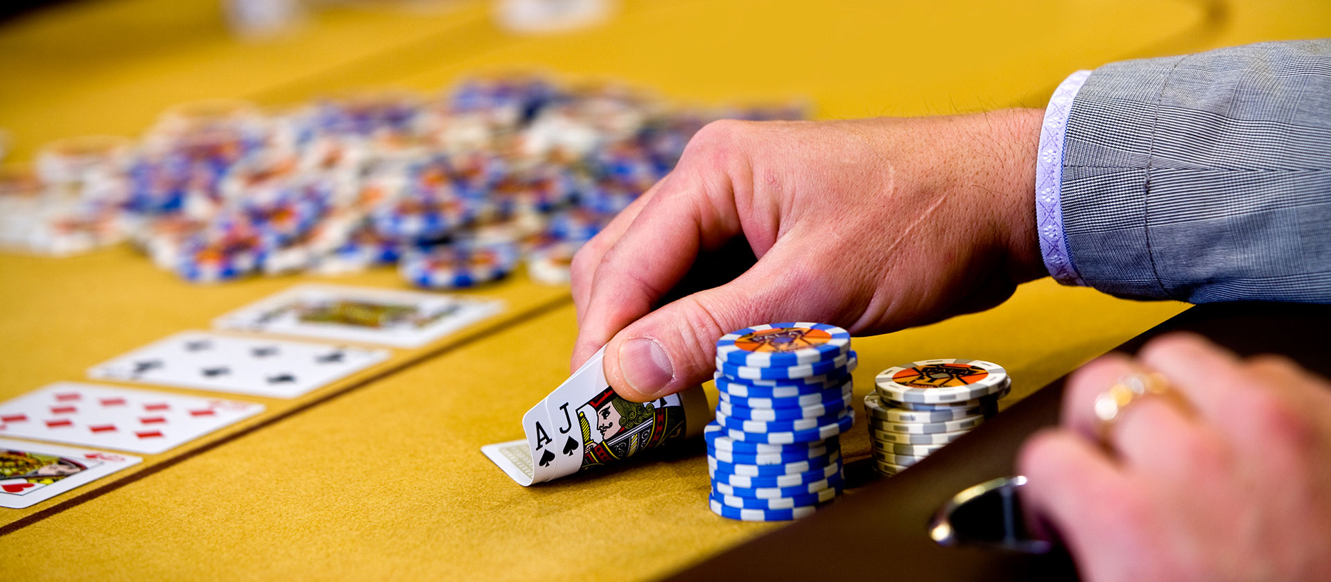 Different types of poker game that is popular post thumbnail image