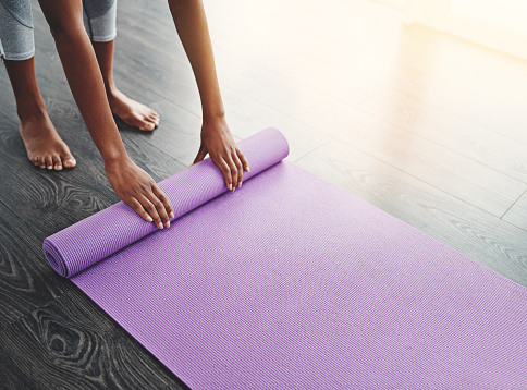 The 6 Best Yoga Mats for Travelers post thumbnail image